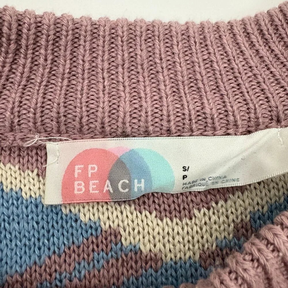 Free People Beach Malibu Pattern Sweater‎ Size S Crewneck Oversized Reversible